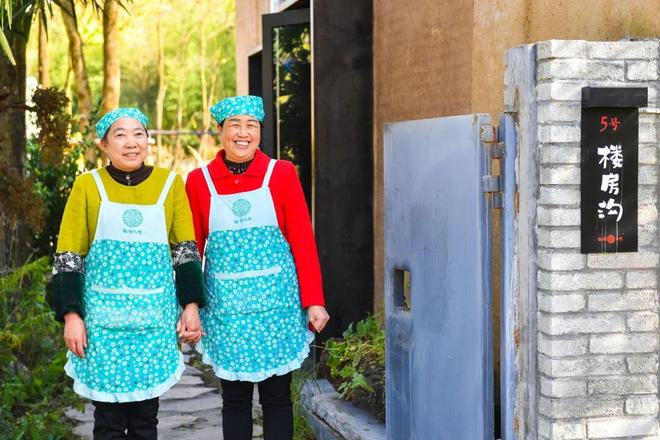 陕西老板全国“包村”建民宿，一晚卖到两三千