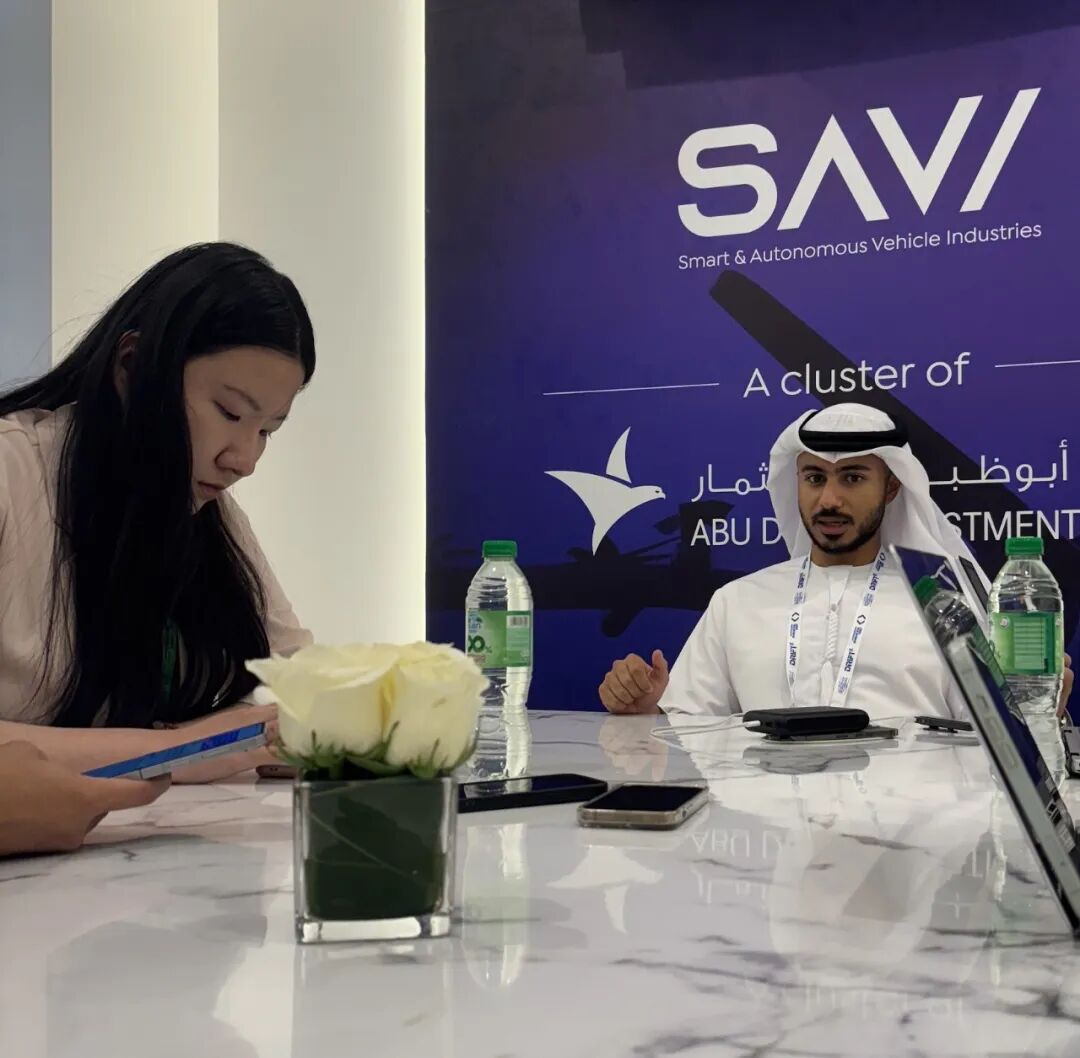 中国无人驾驶“军团”，“武装”阿布扎比！