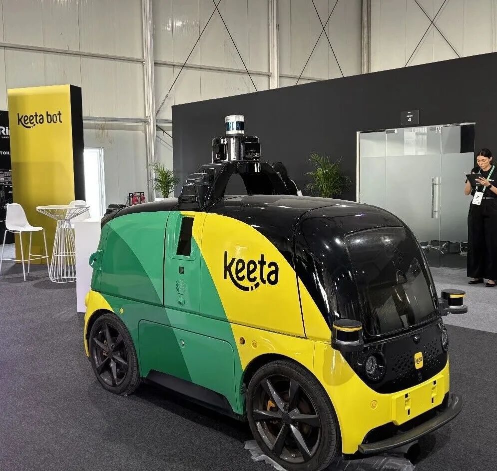 中国无人驾驶“军团”，“武装”阿布扎比！