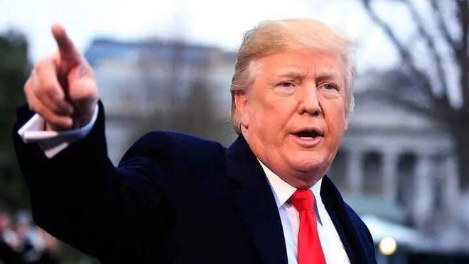 特朗普：“上任365天，365项胜利”