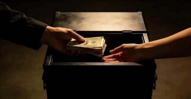 陆金所控股38.4亿违规贷款曝光，借通道方补偿投资者未如实记账