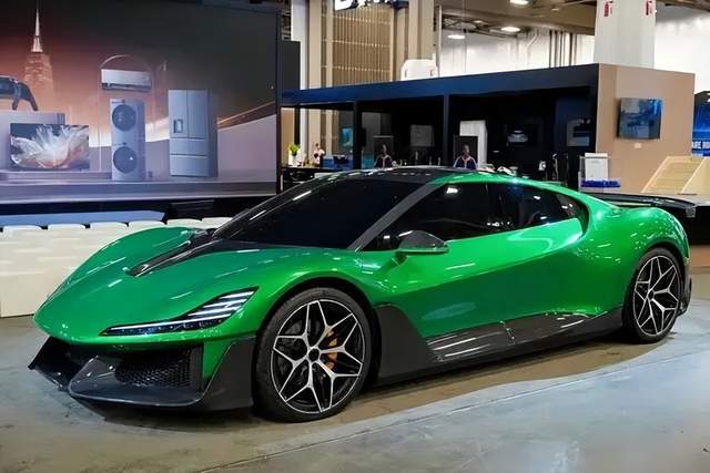 拳打黄仁勋，脚踢马斯克！追觅俞浩底气从哪来？