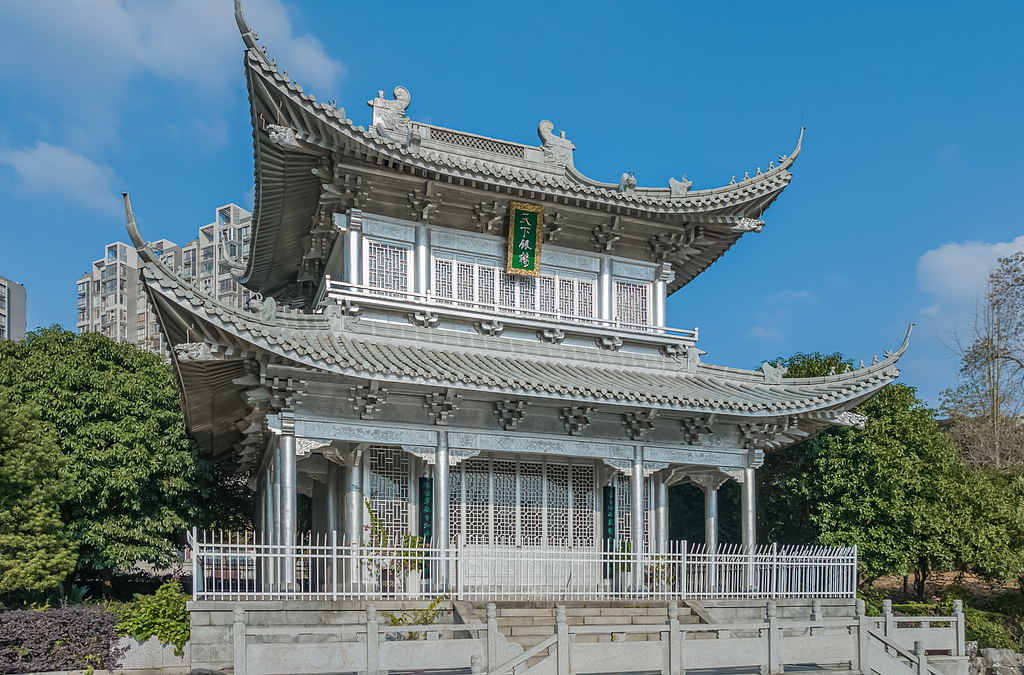 纯银价值就超5000万元，为何2.5吨白银打造的“天下银楼”标价1200万元被拍卖？独家对话创始人，揭秘背后故事