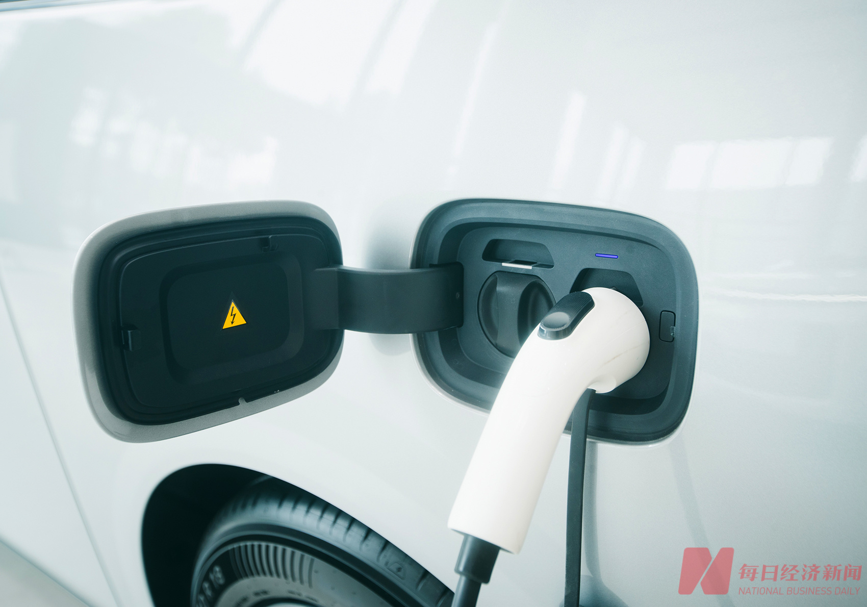 一线调查 | “7年低息”多米诺骨牌倒向二手车市场：已有车商跟风免息，直呼“逃不过比价”