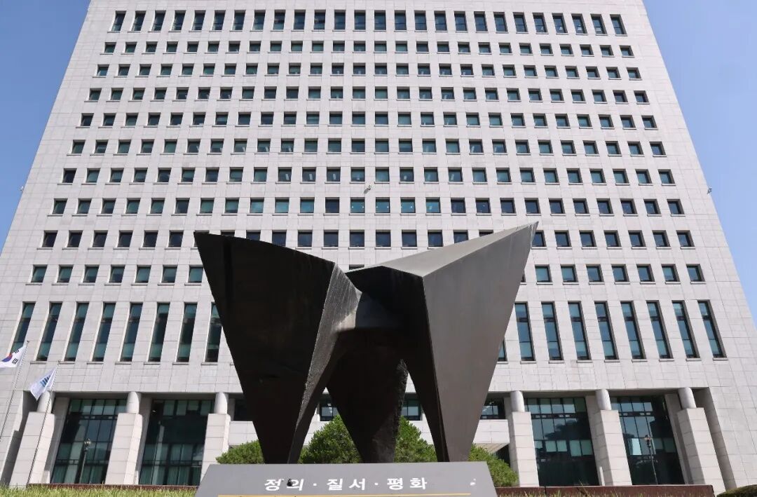 糖、面粉等食品涨价太猛、价格太贵，韩国政府动手了！至少2名企业高管被拘，52名高管遭起诉